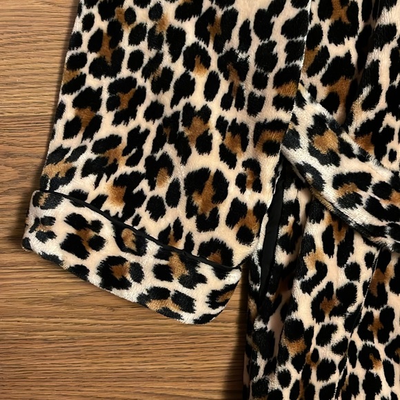 Kate Spade Robe - Picture 4 of 6